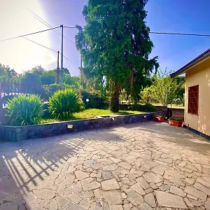  Casa vacanze Ciury's Etna Holidays Italia